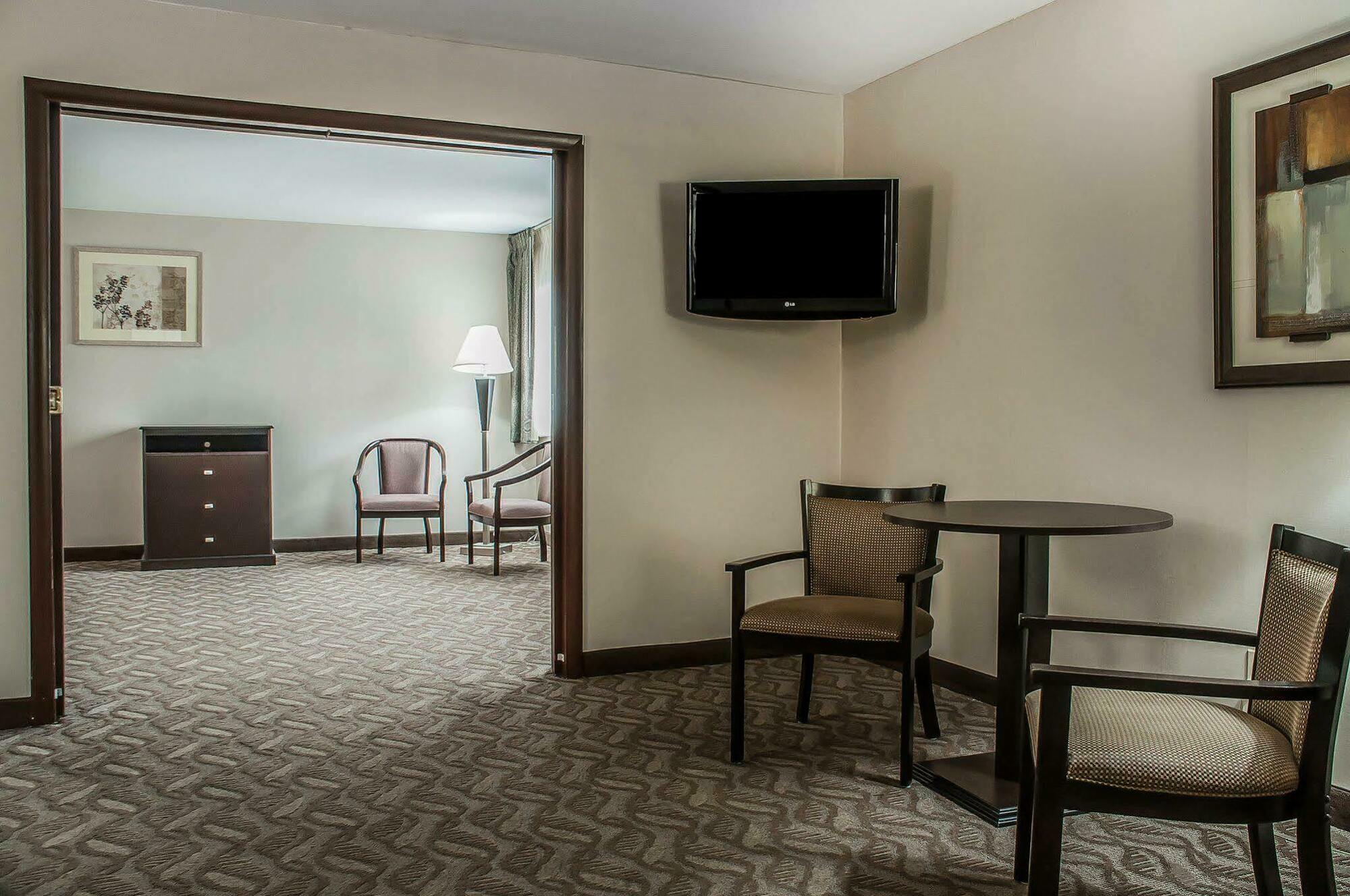 Quality Inn - Niagara Falls Blvd Dış mekan fotoğraf